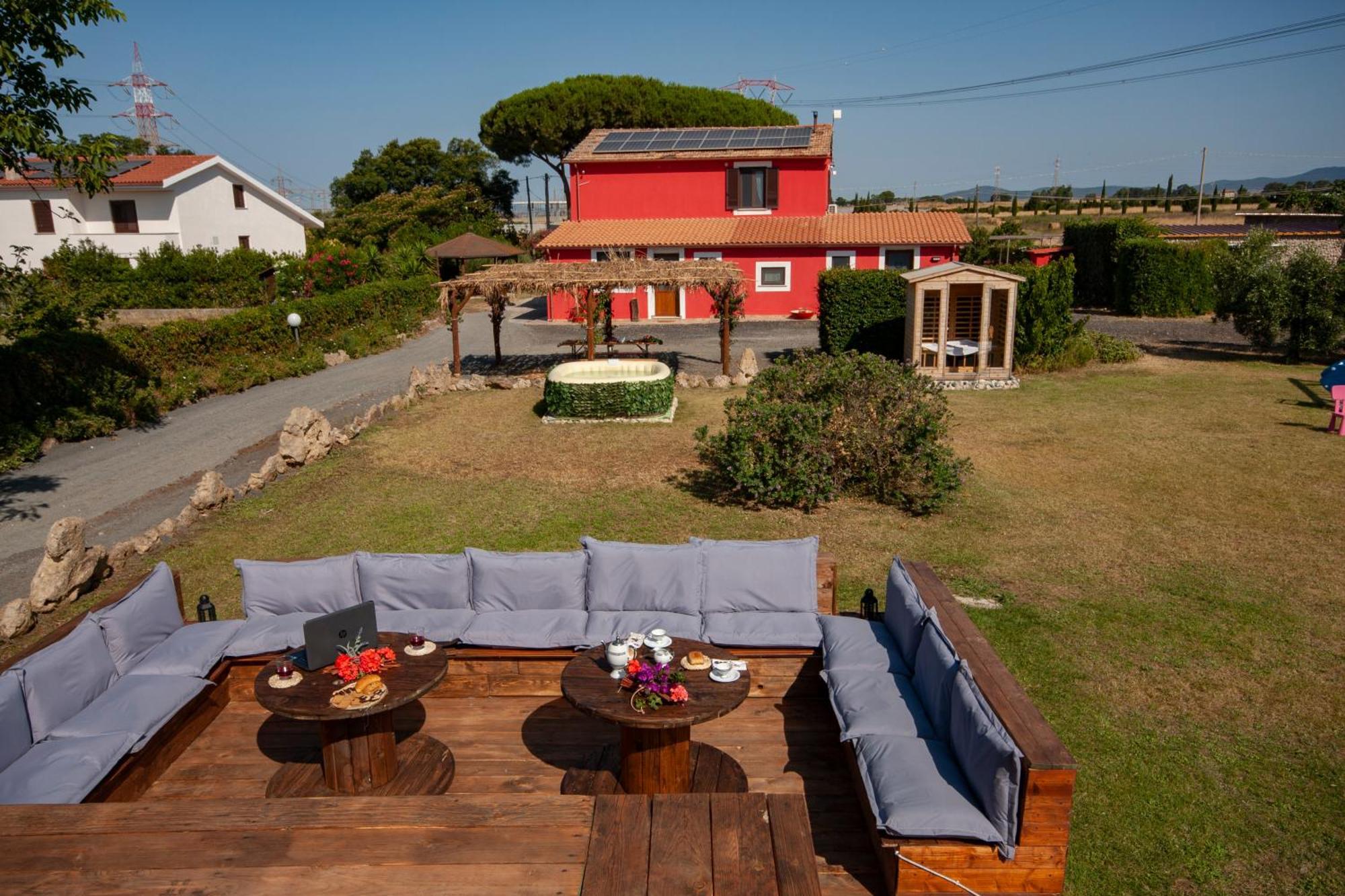 Agriturismo L'Istrice Di Gio مونتالتو دي كاسترو المظهر الخارجي الصورة