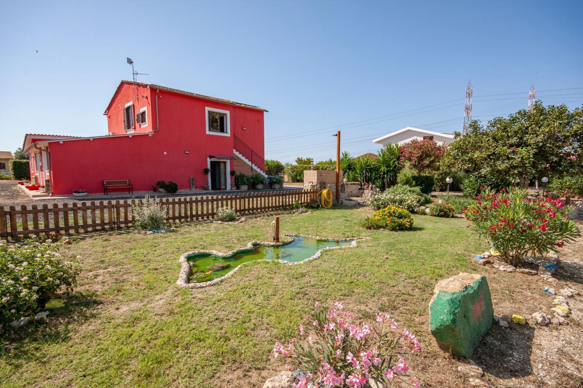Agriturismo L'Istrice Di Gio مونتالتو دي كاسترو المظهر الخارجي الصورة